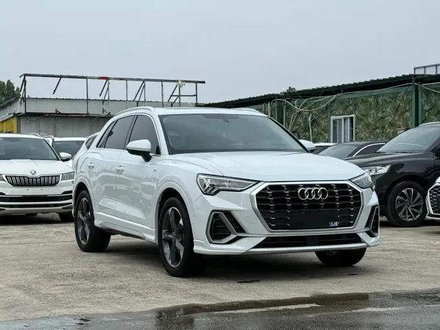 Audi Q3 — Фото автомобиля 3