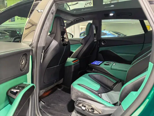 Lotus Eletre — Фото автомобиля 8