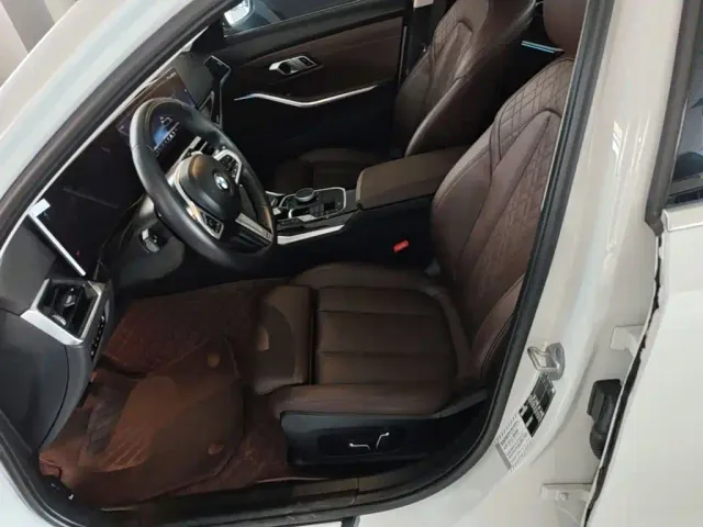 BMW 3 Series — Фото автомобиля 14