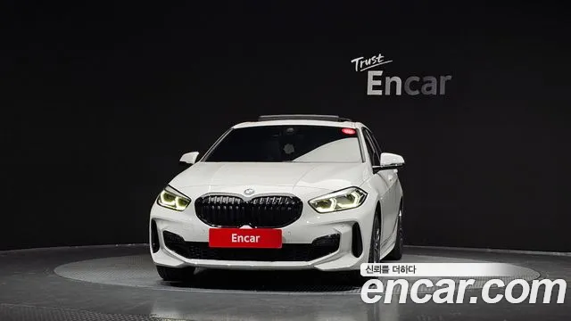 BMW 1 Series F40 — Фото автомобиля 3