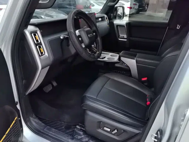 iCAR V23 — Фото автомобиля 14