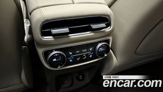 Genesis GV80 2.5T Бензин 2WD — Фото автомобиля 17