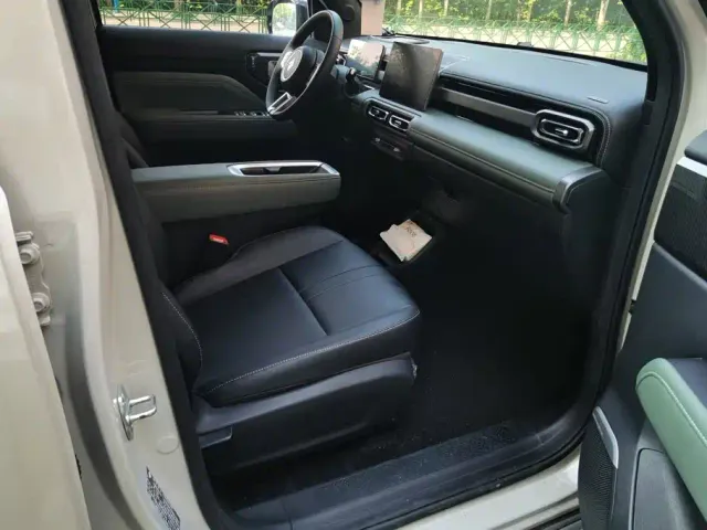 Baojun Yep Plus — Фото автомобиля 8