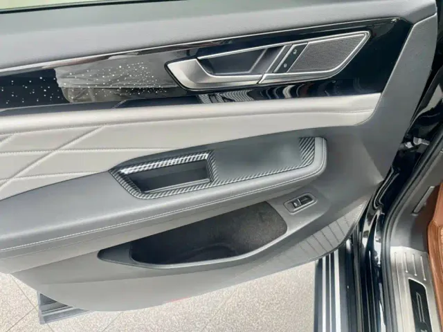 Volkswagen Teramont — Фото автомобиля 12