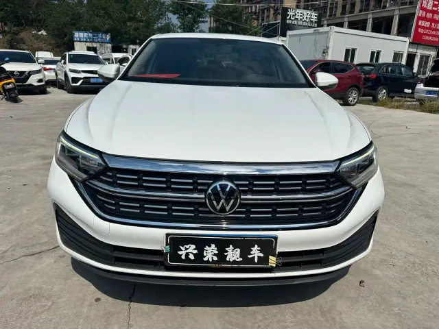 Фотография автомобиля — Volkswagen Sagitar