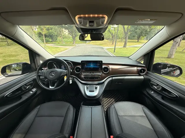 Mercedes-Benz V-Class — Фото автомобиля 5