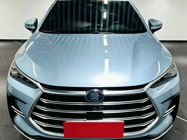 BYD Tang — Фото автомобиля 2