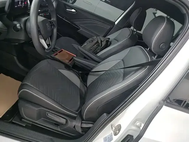 Volkswagen ID.3 — Фото автомобиля 14