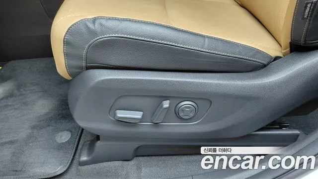 Kia Canival Carnival 4 поколение Бензин 9 мест Noblesse — Фото автомобиля 27