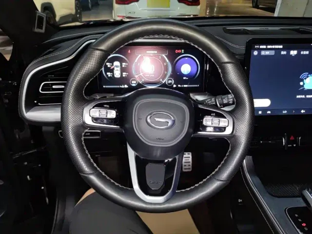 GAC Trumpchi GS8 — Фото автомобиля 10