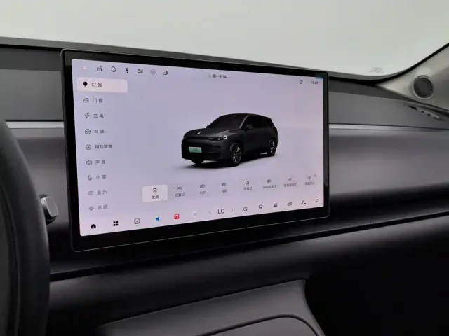 Leapmotor C10 — Фото автомобиля 21