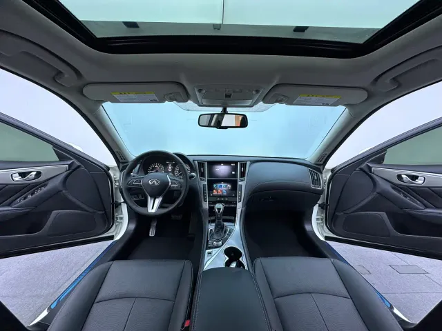 Infiniti Q50L — Фото автомобиля 11