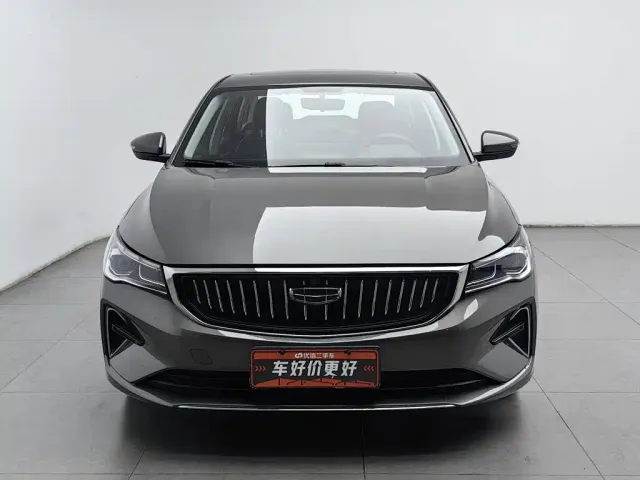 Geely Emgrand — Фото автомобиля 3