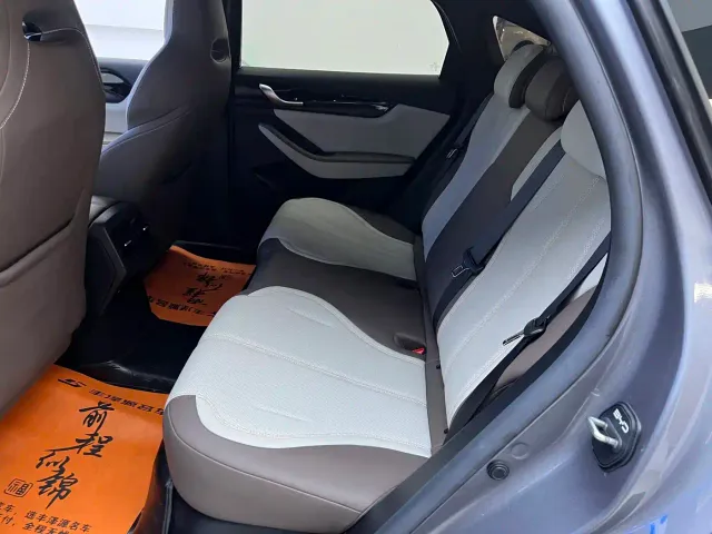 BYD Qin PLUS — Фото автомобиля 6
