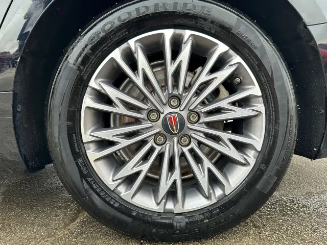 Hongqi H5 — Фото автомобиля 18
