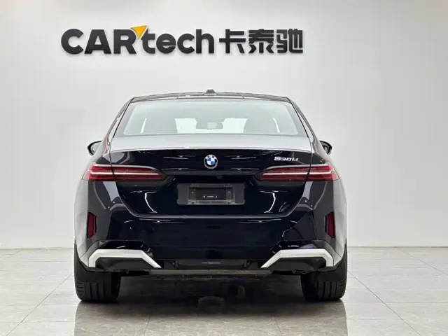 BMW 5 Series — Фото автомобиля 4