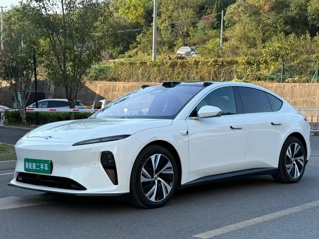 Фотография автомобиля — Nio ET5