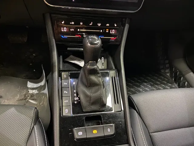 Skoda Superb — Фото автомобиля 23