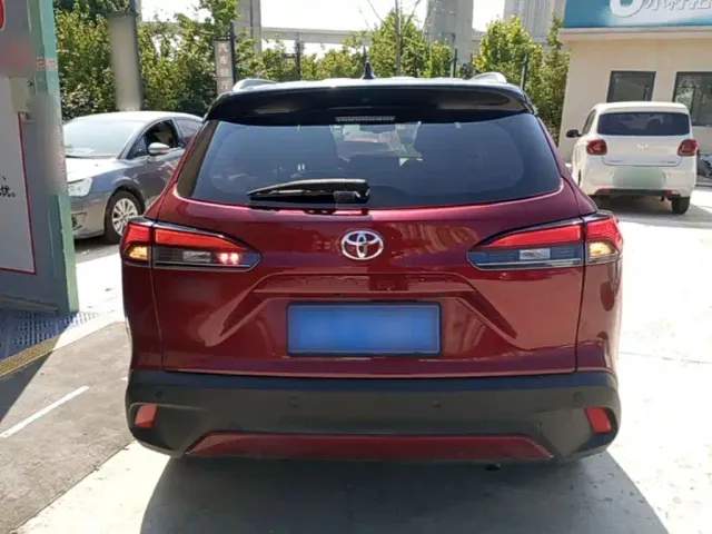 Toyota Corolla Cross — Фото автомобиля 5