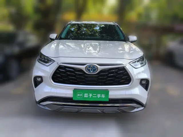 Toyota Highlander — Фото автомобиля 2