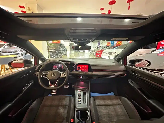 Volkswagen Golf GTI — Фото автомобиля 7