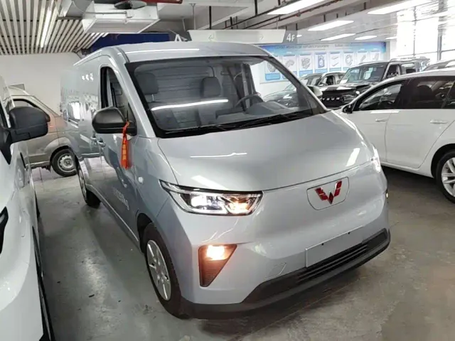 Wuling Yangguang — Фото автомобиля 3