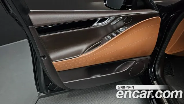 Genesis G80 RG3 — Фото автомобиля 13