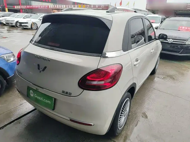 Wuling Bingo — Фото автомобиля 6