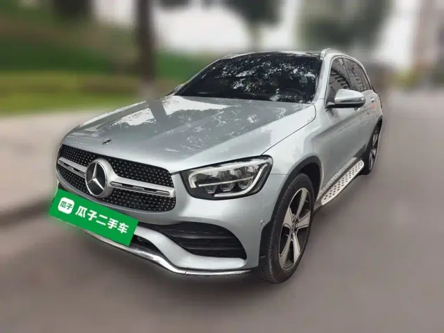 Фотография автомобиля — Mercedes-Benz GLC-Class