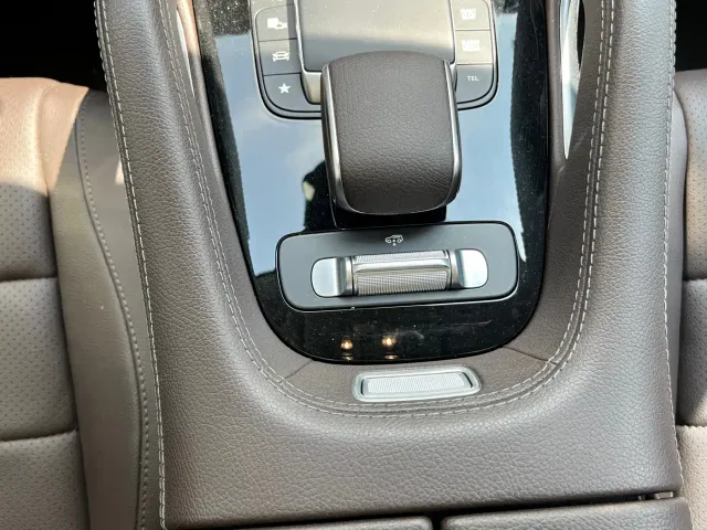 Mercedes-Benz GLS-Class — Фото автомобиля 12
