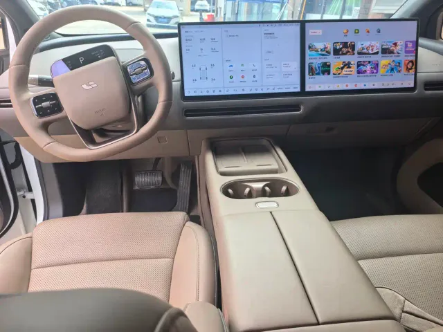 Li Auto i6 — Фото автомобиля 6