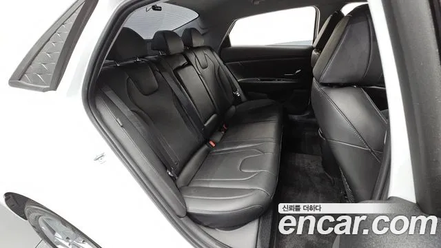 Hyundai Avante CN7 — Фото автомобиля 17