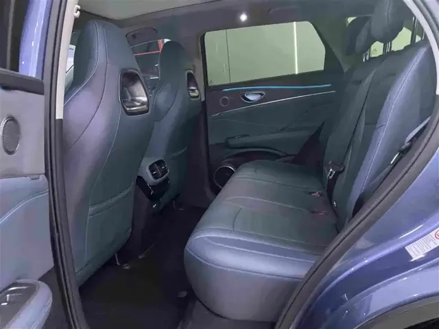 BYD Hai Shi 07 DM-i — Фото автомобиля 7