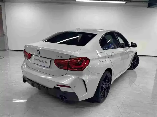 BMW 1 Series — Фото автомобиля 4