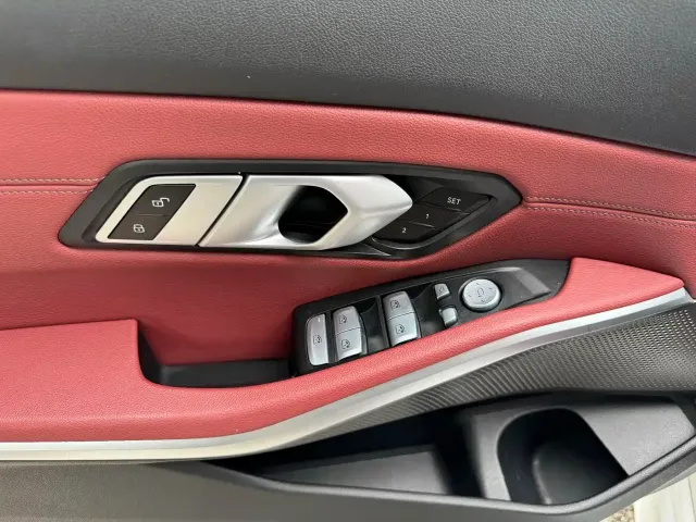 BMW 3 Series — Фото автомобиля 18