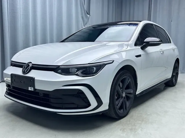 Фотография автомобиля — Volkswagen Golf