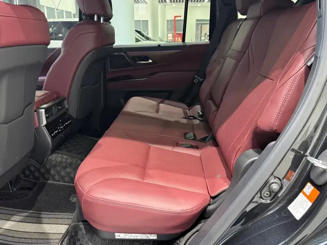 Lexus LX — Фото автомобиля 15