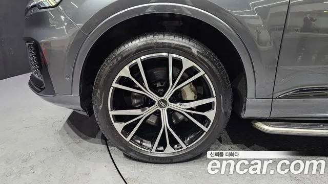 Audi Q7 55 TFSI quattro Premium — Фото автомобиля 5