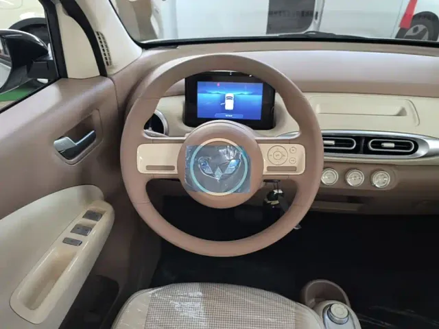 Wuling Hongguang Mini EV — Фото автомобиля 10