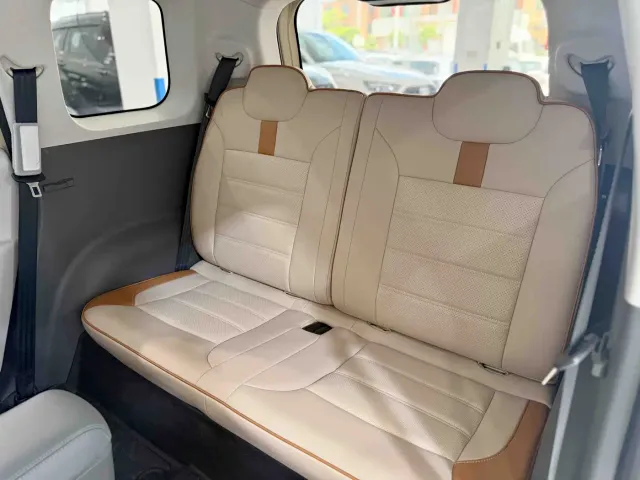 Changan Lumin — Фото автомобиля 6