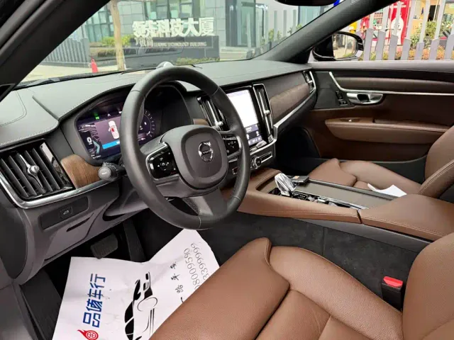 Volvo S90 — Фото автомобиля 7