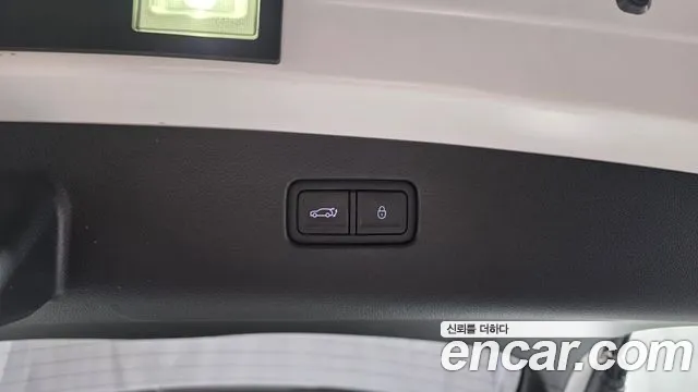 Genesis GV70 — Фото автомобиля 30