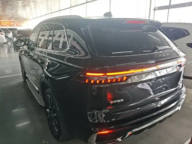 Geely Xingyue L — Фото автомобиля 4