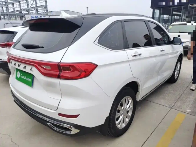 Haval M6 — Фото автомобиля 6