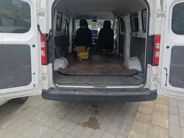 Wuling Motors Wuling Yangguang 2024 300km Comfort Passenger Version 60kW — Фото автомобиля 4