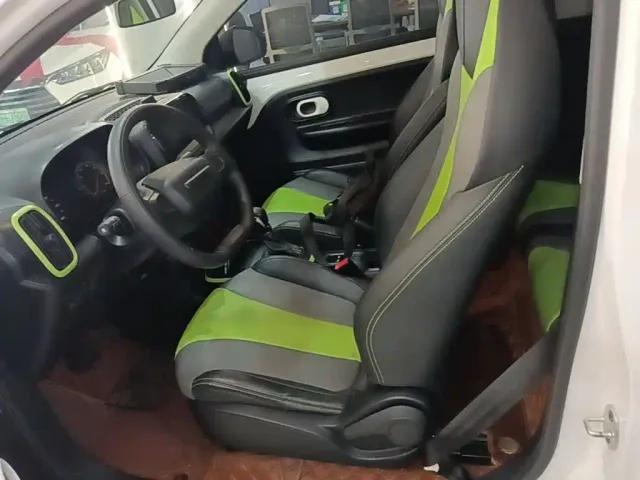Roewe Clever — Фото автомобиля 14