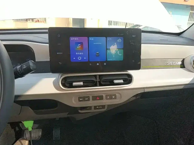 Geely Panda — Фото автомобиля 12