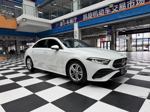 Mercedes-Benz A-Class — Фото автомобиля 2