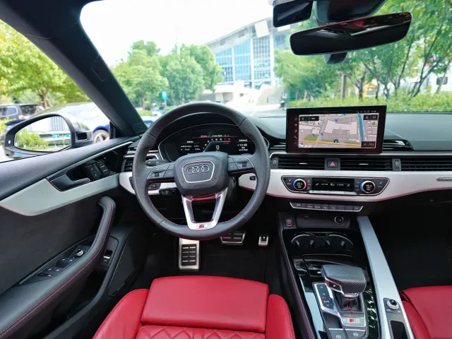 Audi S5 — Фото автомобиля 12