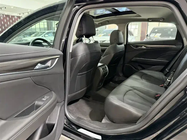 Buick LaCrosse — Фото автомобиля 7